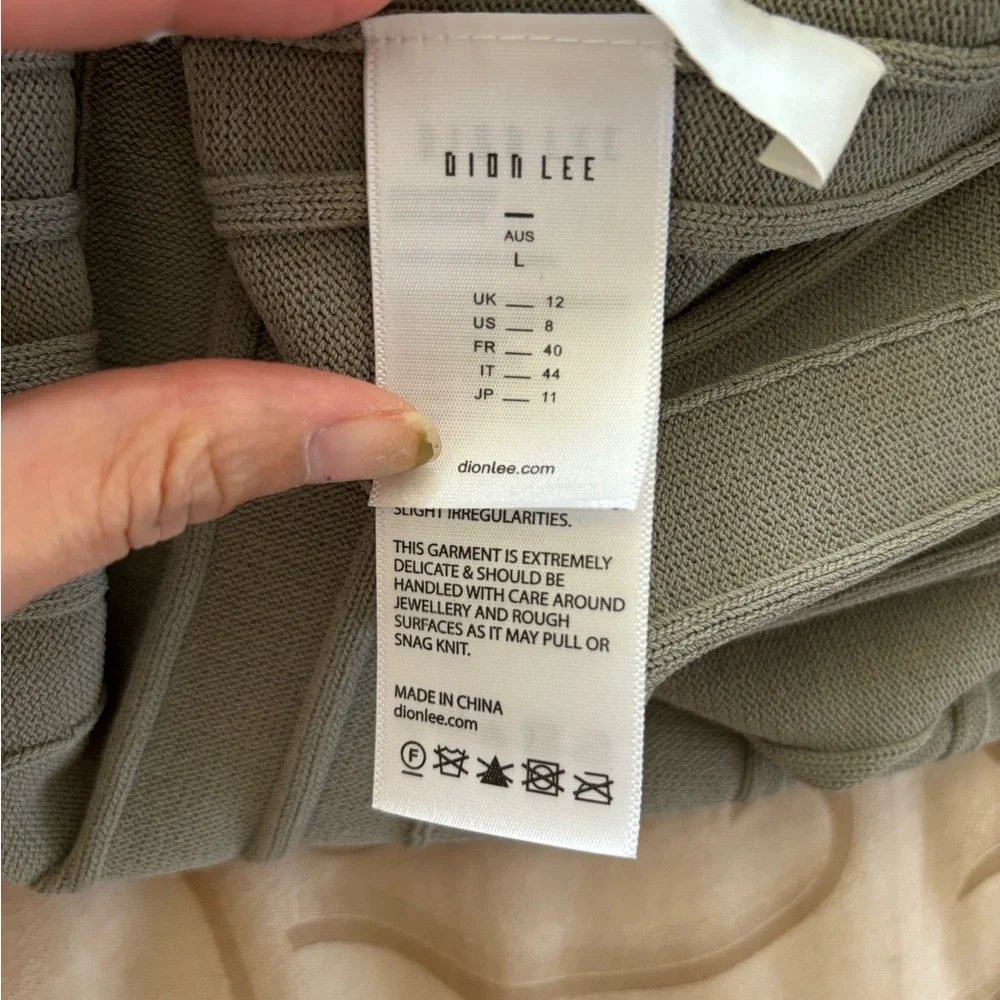 Dion Lee gray sleeve dress - Picture 7 of 9